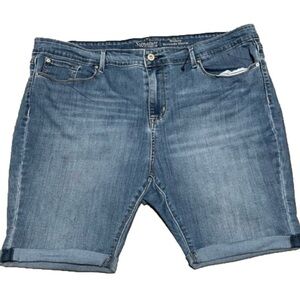 SIGNATURE Levi Strauss & Co Modern Bermuda Rolled Hem Shorts Women Size 20 W35